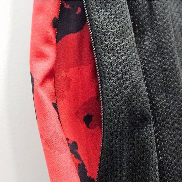 Raw Gear, Mens Shorts in a size Small. NWT. Lightweight, many pockets - Picture 3 of 6